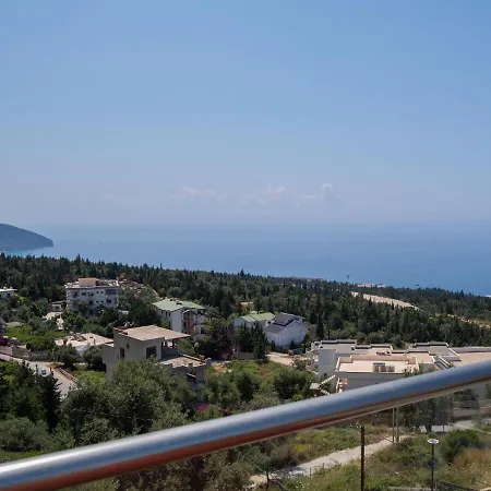 The View Hotel Dhërmi